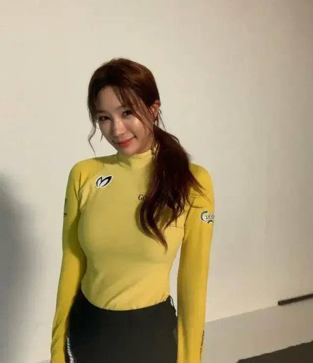 太勾魂,韩国高尔夫球性感美女柳贤珠_网络_个人_傲人