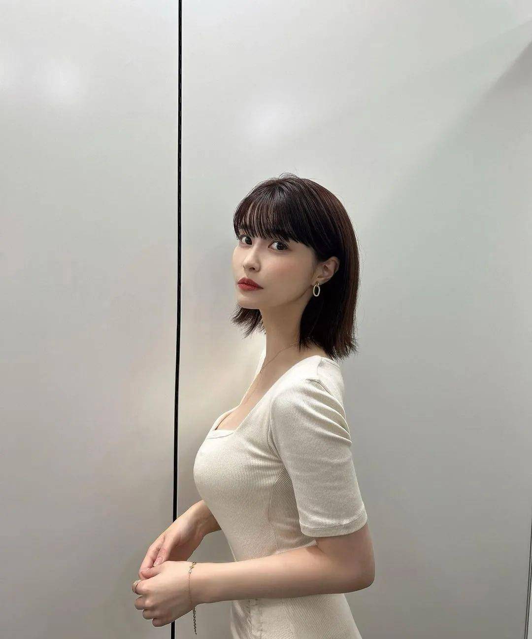 日本模特岸明日香,韵味十足的气质女神_来自_ins_大网