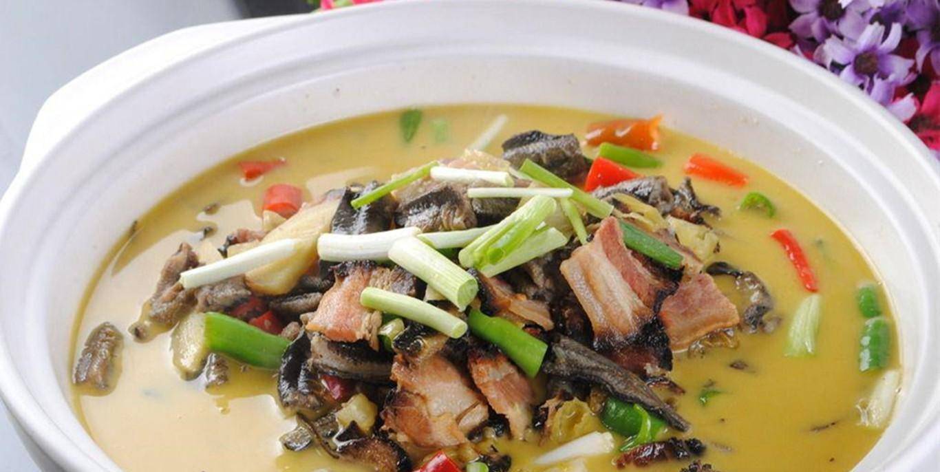美食湖湘,经典湘菜-黄鳝炖土鸡,软嫩爽口,味美醇香扑鼻而来_维生素