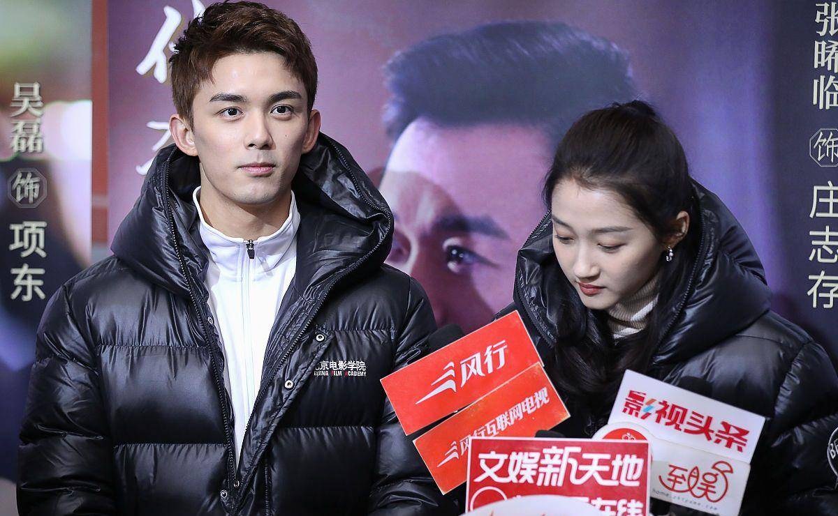 鹿晗搭档吴磊演兄弟,吴磊搭档关晓彤演情侣,三石弟弟太难了_什刹海