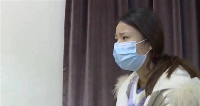 24岁女主播爱上"榜一大哥,怀孕后惨遭抛弃,大哥:去起诉吧_艾小雨