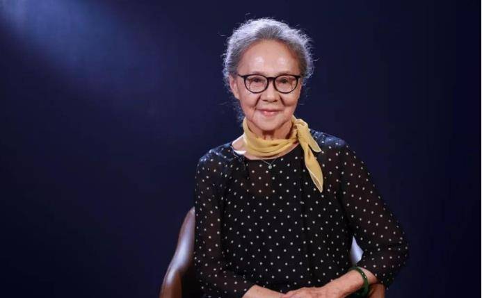 吴彦姝_生活_话剧