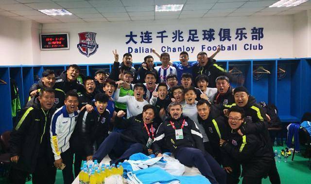 一人独造3球助千兆4-0大胜,冲甲要靠他?_大连_吉林_球员