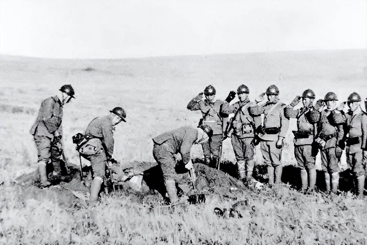 1932年7月,马占山,韩家麟率领义勇军驻扎在庆城县的一处山口.