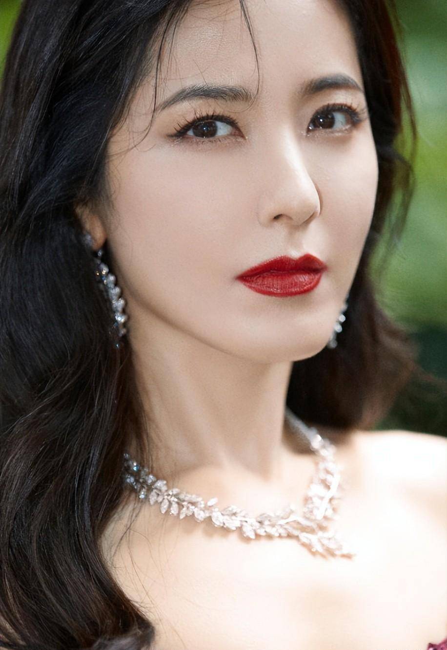 京剧最美校花排行榜:从巩俐,章子怡到陈好,谁是最美校花?