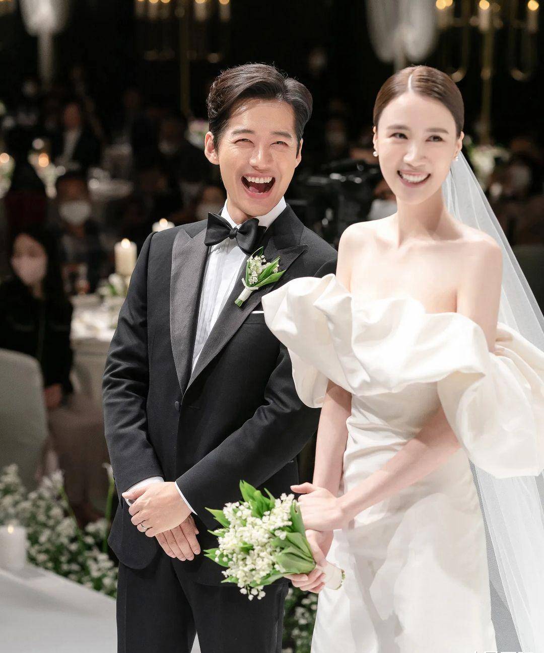 2022年7位韩剧女神婚纱照结婚照回顾