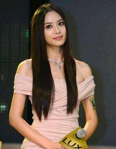 因为李宗瑞退出娱乐圈,如今颜值顶峰像少女_明星_李小璐_白歆惠