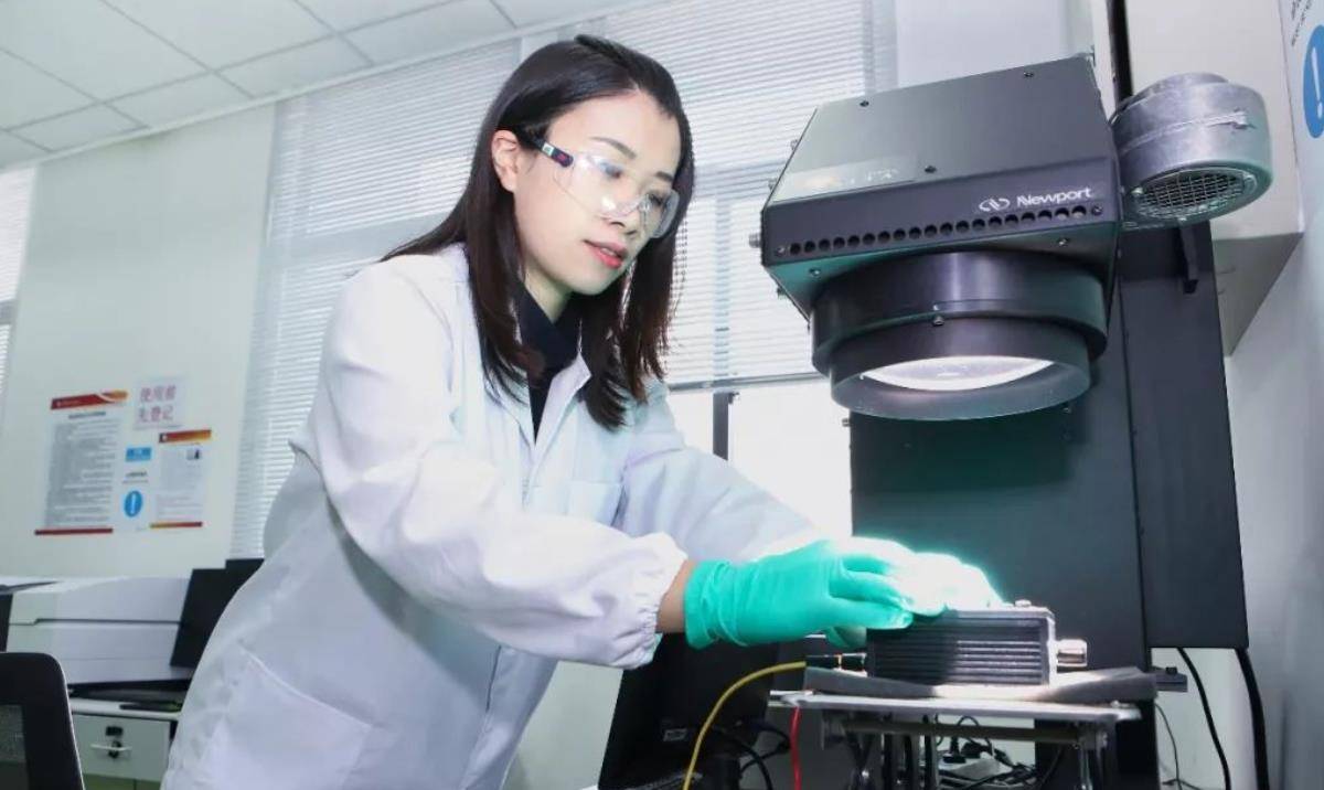 90后女科学家刘明侦,帮祖国突破能源瓶颈,曾拒绝国外千万年薪_进行