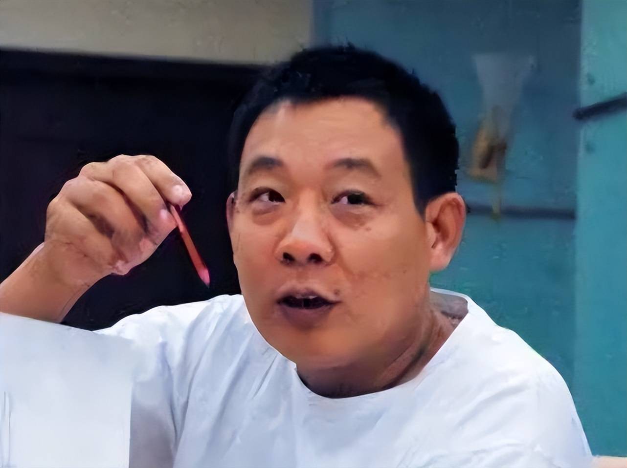 国内零售品牌王者创始人于东来,饱含赤子之心,员工加班罚款5000_顾客