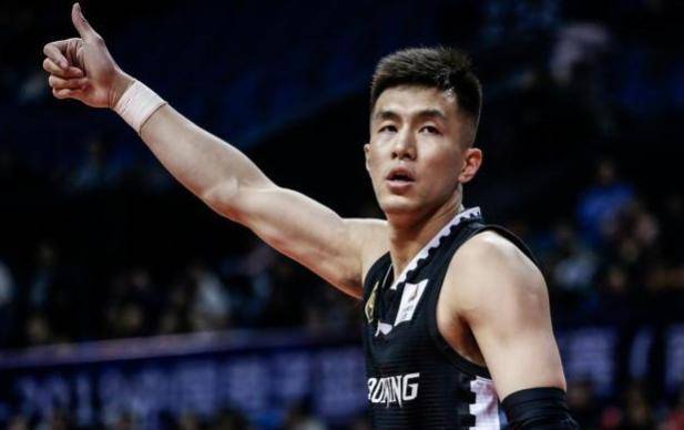 曝郭艾伦与耐克商讨解决方案补充条款,及有可能先穿李宁鞋上场_违约金