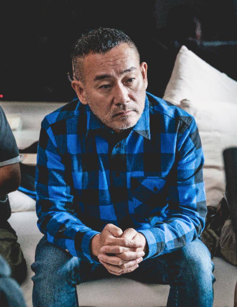 54岁tvb视帝新剧掀追剧潮,自言已跳出经典港剧套路,文艺又烧脑_林保怡