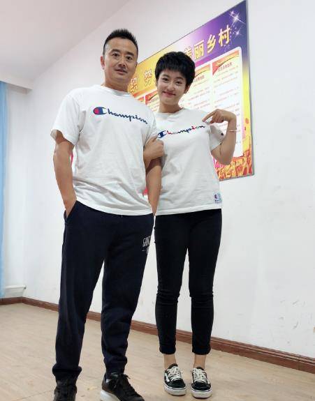 在新一部中,两人最终还是走到了离婚这一步,谢小梅的扮演者杜肖雄此前