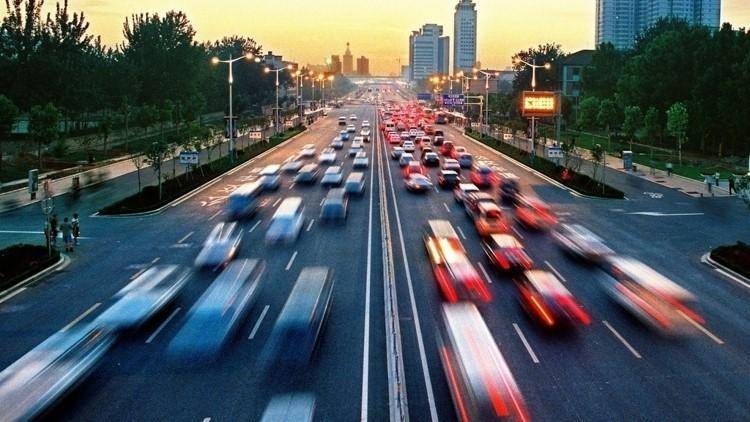 时速100KM,突然挂倒挡会有啥后果?_搜狐汽车_搜狐网