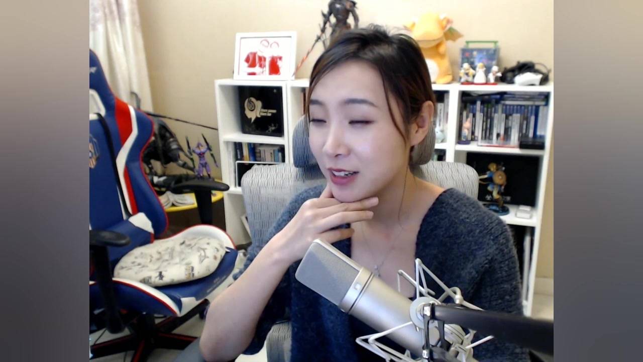 本科毕业自清华大学建筑系,硕士毕业自北京大学建筑系的刘悦(女流666)