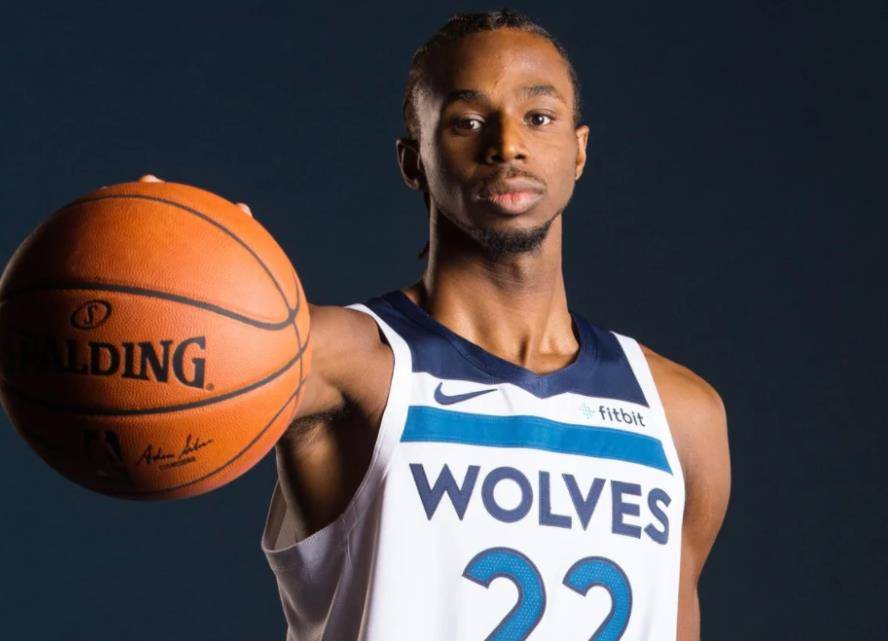 森林狼迎来巨变,将唐斯拉塞尔摆上货架,扶持19岁状元后卫_爱德华兹