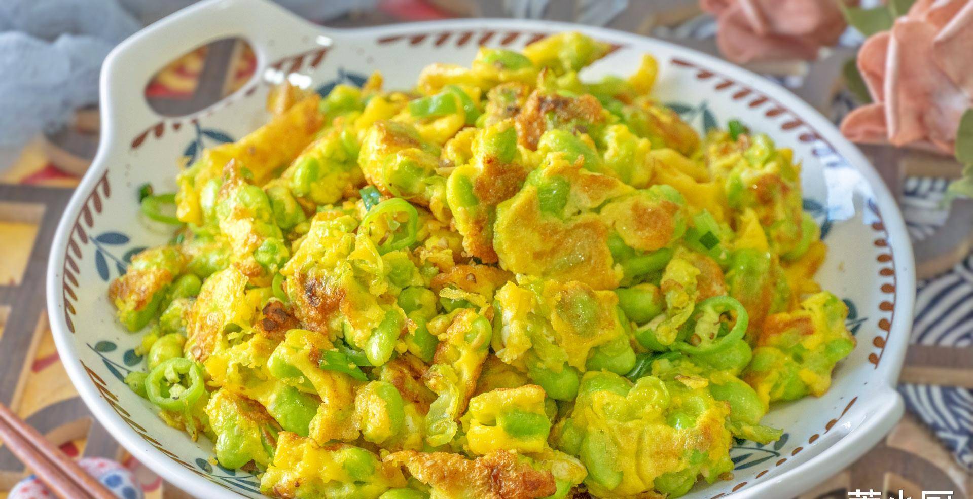 家有鸡蛋就能做,10分钟就能搞定,秒杀外卖更健康_韭菜_芦笋_紫菜