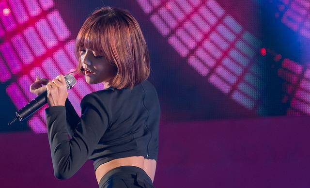 aoa权珉娥负能量言论不断,申智珉永久退圈,权珉娥邀