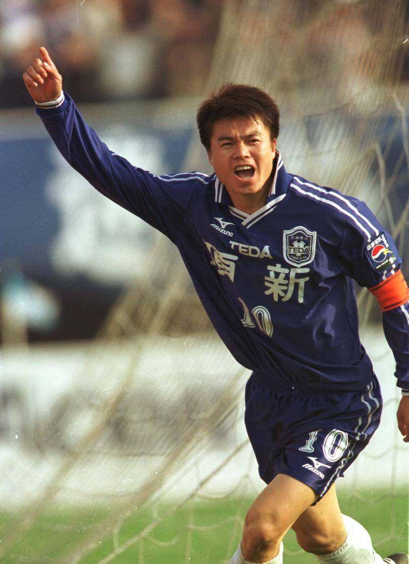 于根伟19岁成名,扛起天津足球大旗,"根伟精神"给津门虎提气