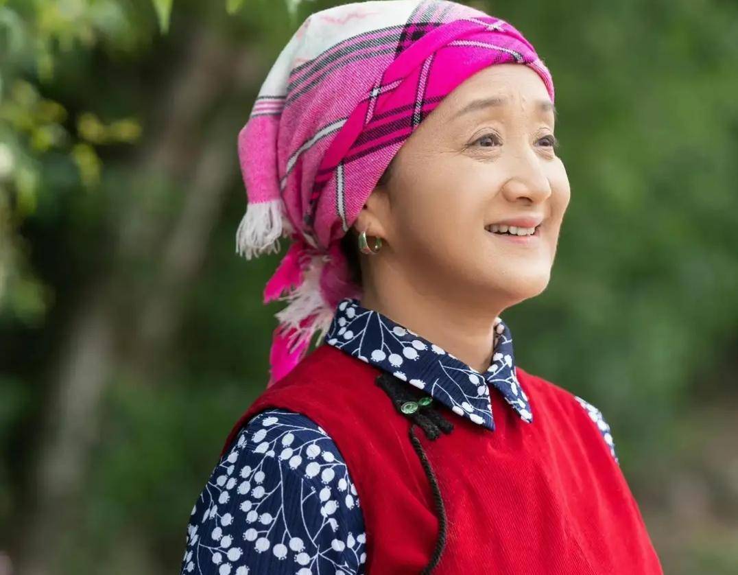 看《去有风的地方》里杨昆和吴倩就知道了_红豆_云南_马普