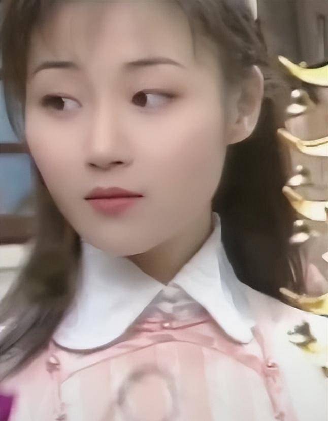 二,代代平安首播时间:1989年;合作演员:吴耀汉,欧阳佩珊,伍咏薇