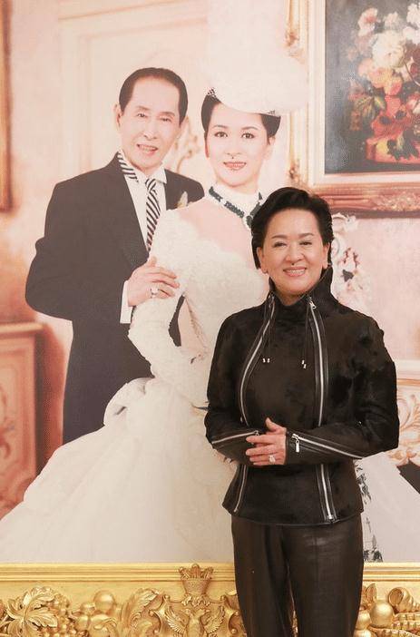 洪金梅:当30年第三者47岁终嫁入豪门,丈夫却下遗嘱:只给一块钱_香港