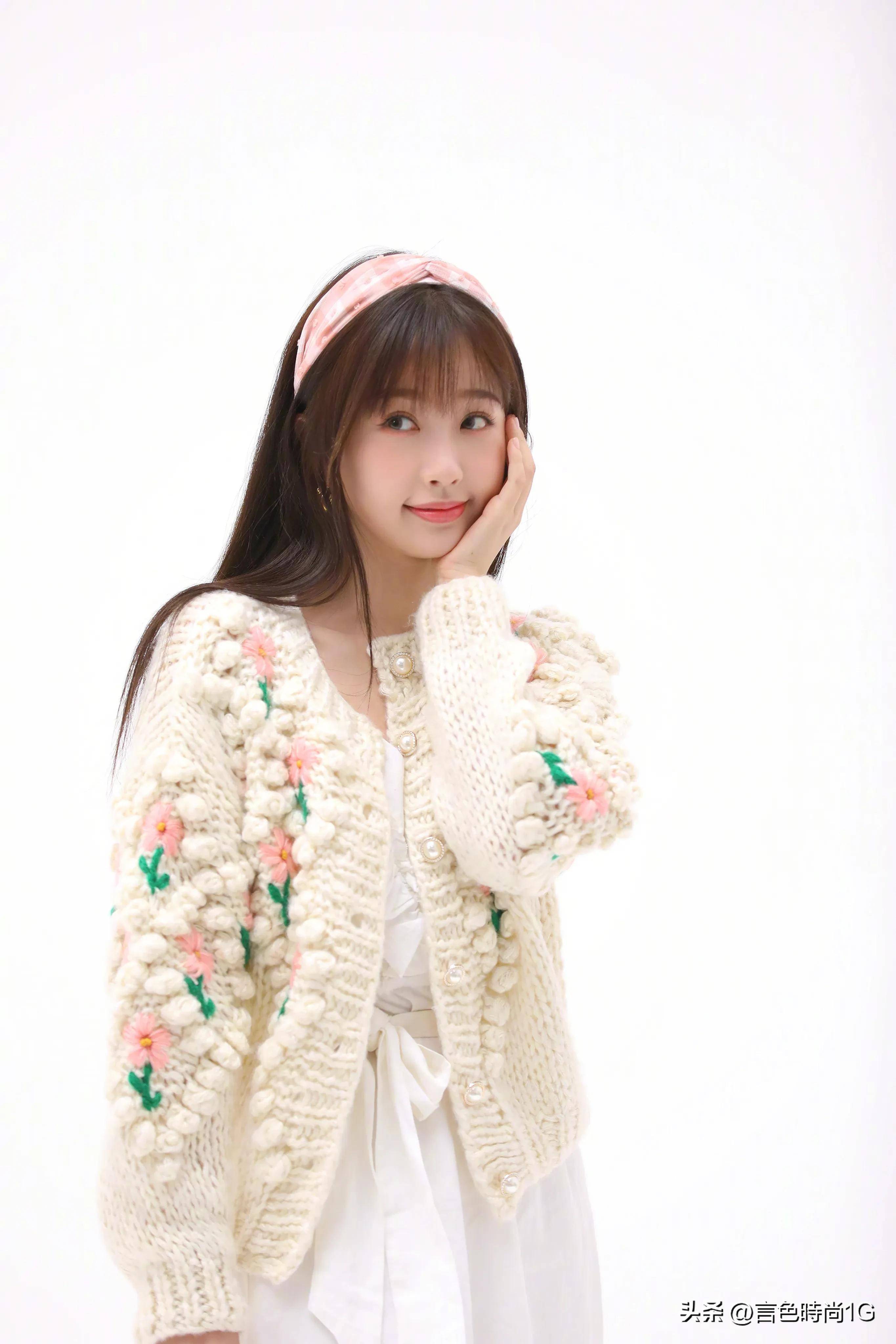 95后扛把子虞书欣:甜妹面孔&御姐身材_来自_品牌_连衣裙