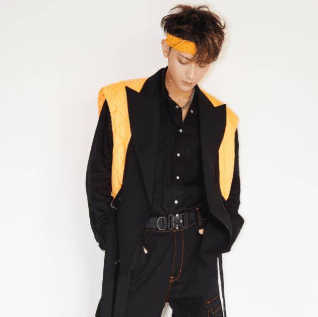 还记得黄子韬拍戏时用的二维码吗?粉丝竟真的添加成功,全网傻眼了