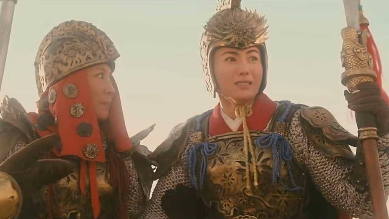 那时候宋朝与西夏发生了战争,穆桂英作为女将军,义不容辞地上了战场