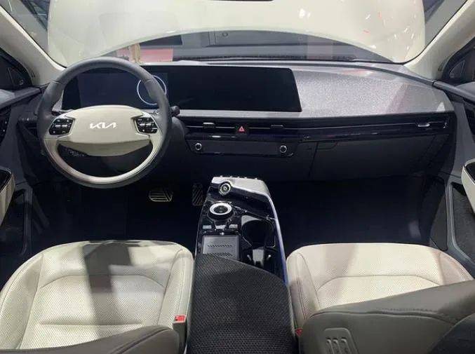 2023合资新能源SUV：起亚EV6玩跨界，沃尔沃EX90智能配置很讲究插图33