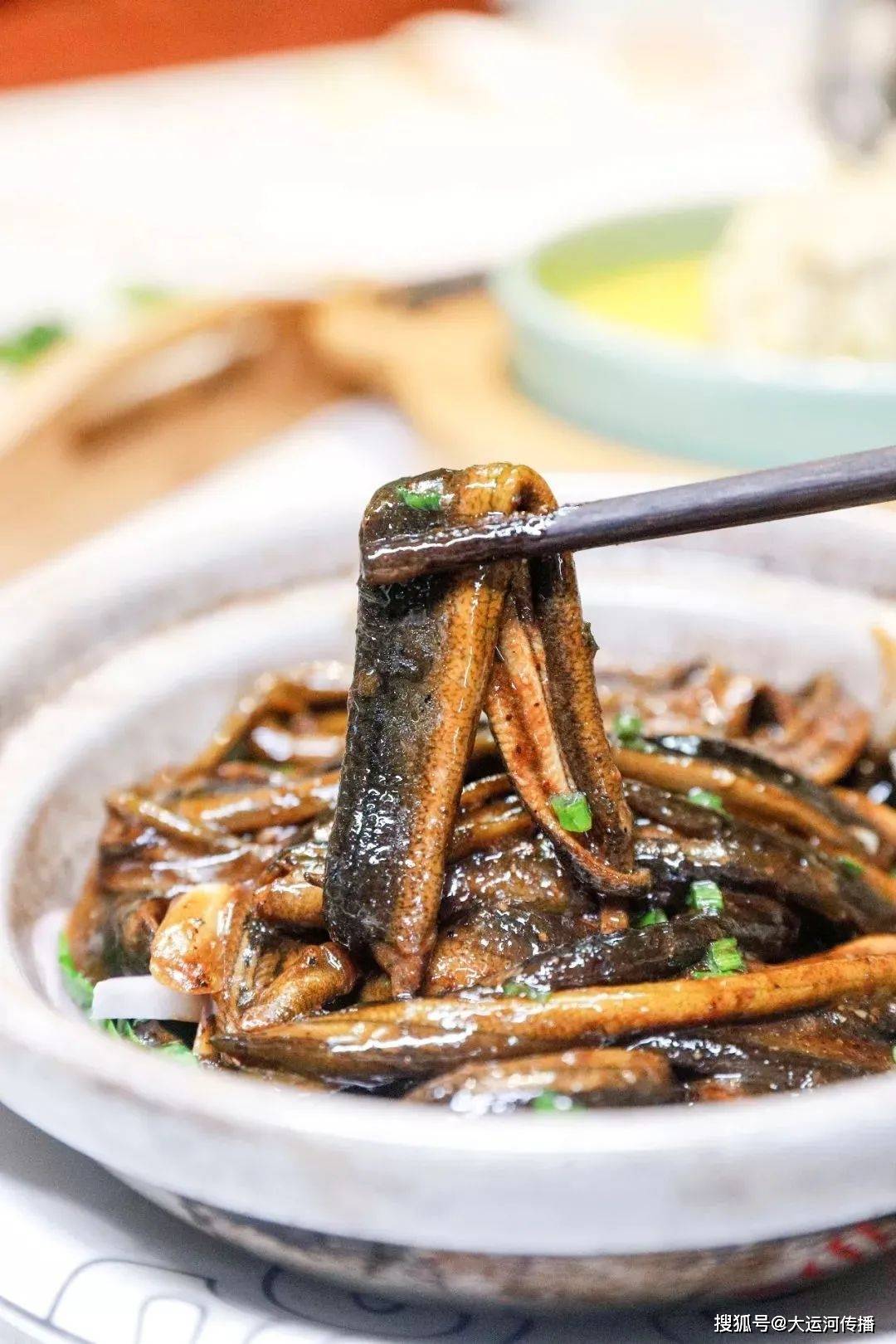 运河美食|淮安软兜长鱼: 透骨鲜嫩 入口即化_左宗棠_食材_江湖