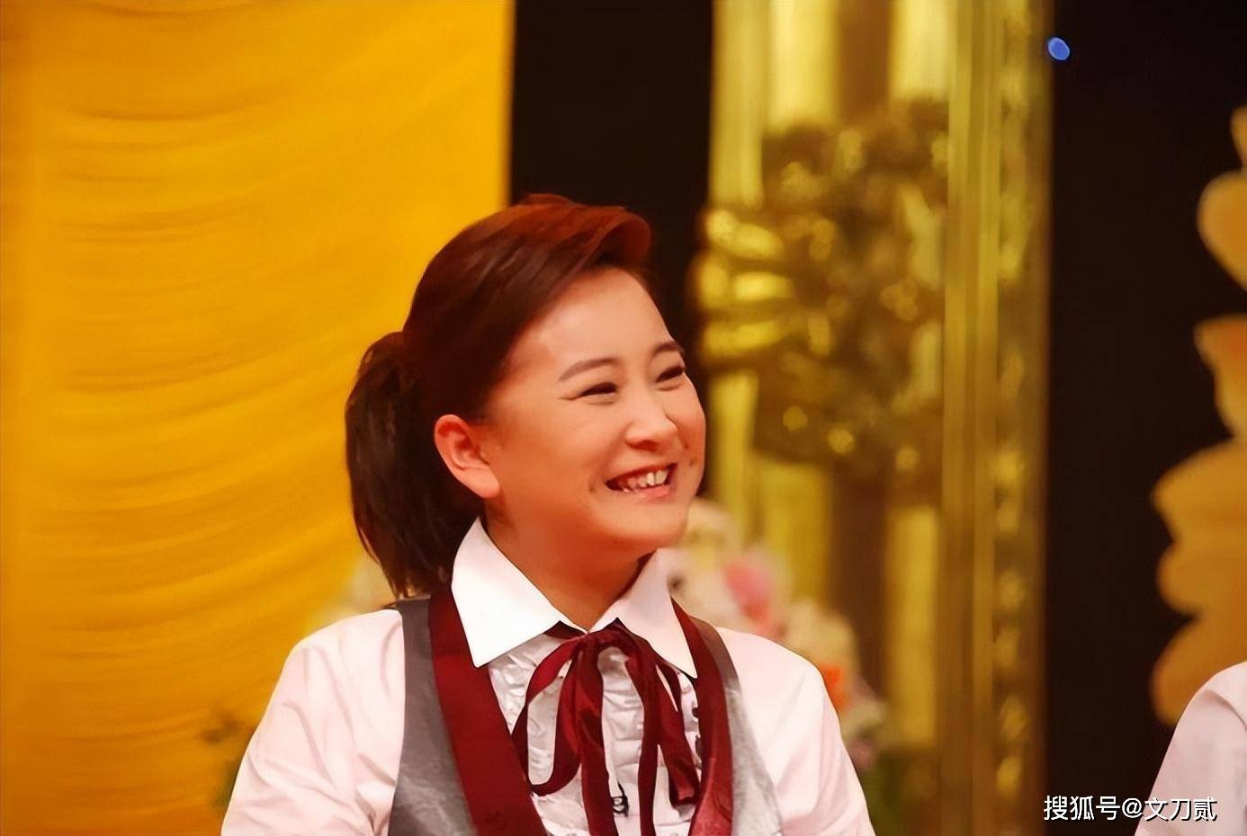 登33次春晚,差点因"保姆张梦"身败名裂,冯巩都经历了什么?