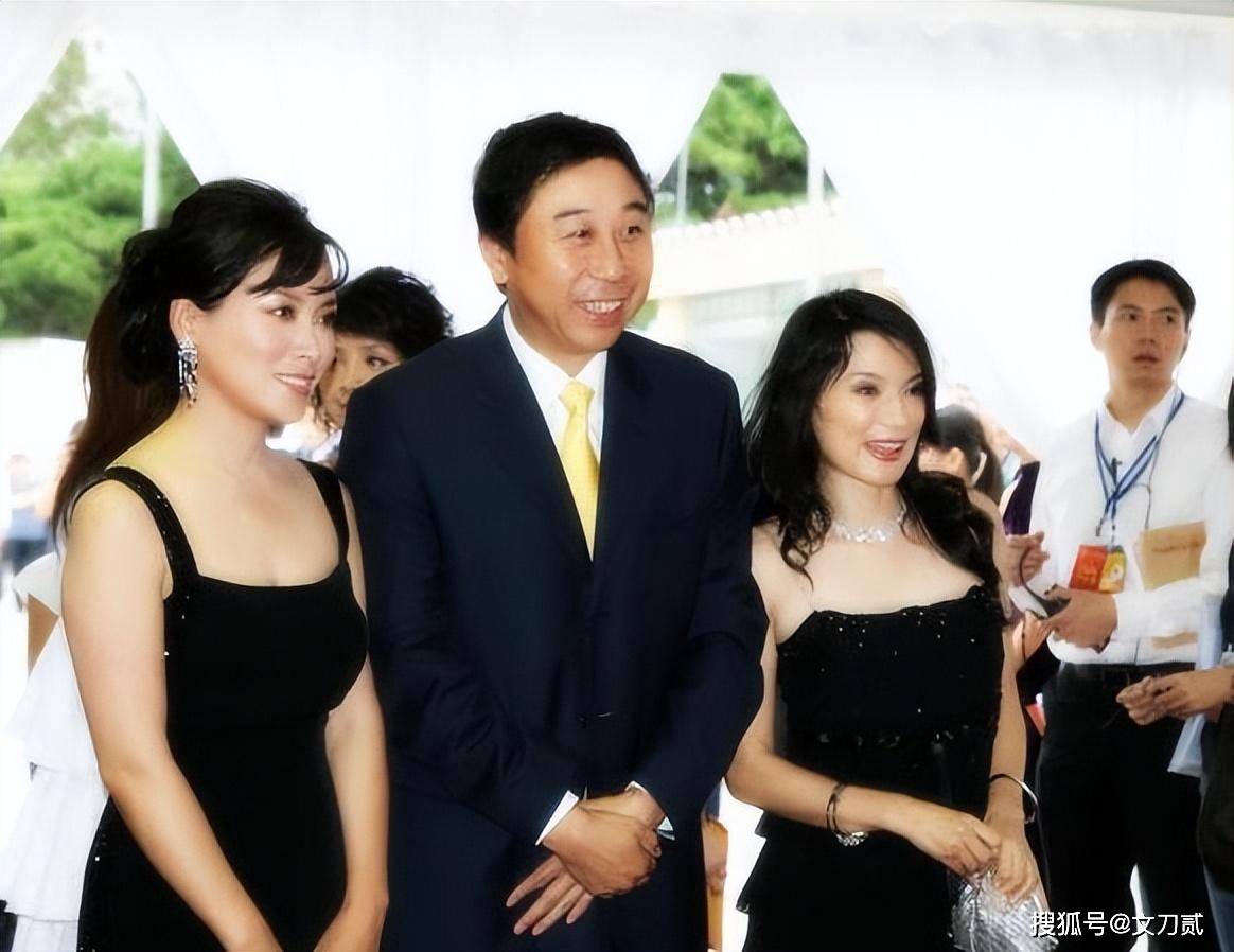 登33次春晚,差点因"保姆张梦"身败名裂,冯巩都经历了什么?