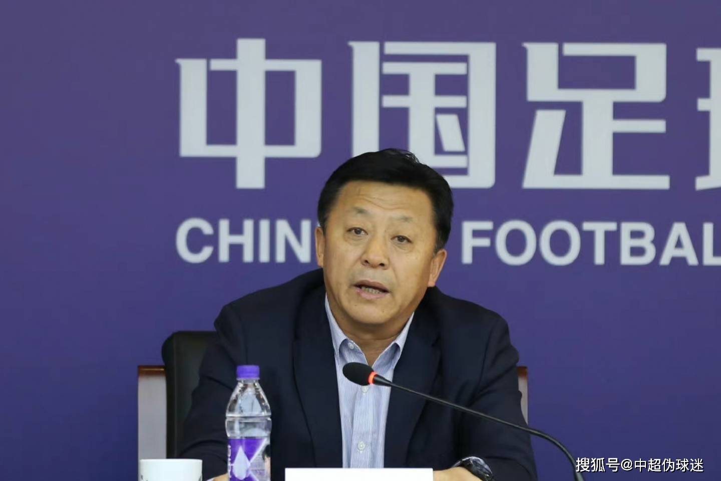 违规提拔超10名亲信?冉雄飞深夜再爆猛料,矛头直指杜兆才!_徐驰_足球_部门