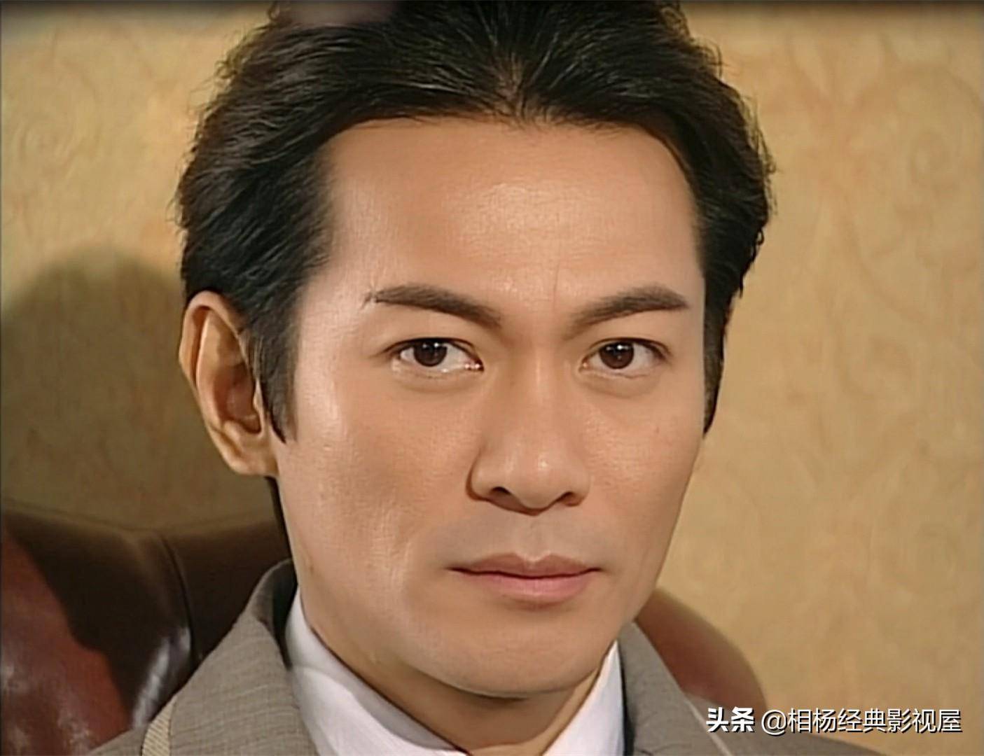 tvb经典剧集《凤舞香罗,多年后再看此剧,只为荣昊东而来_宝翠珑_邵