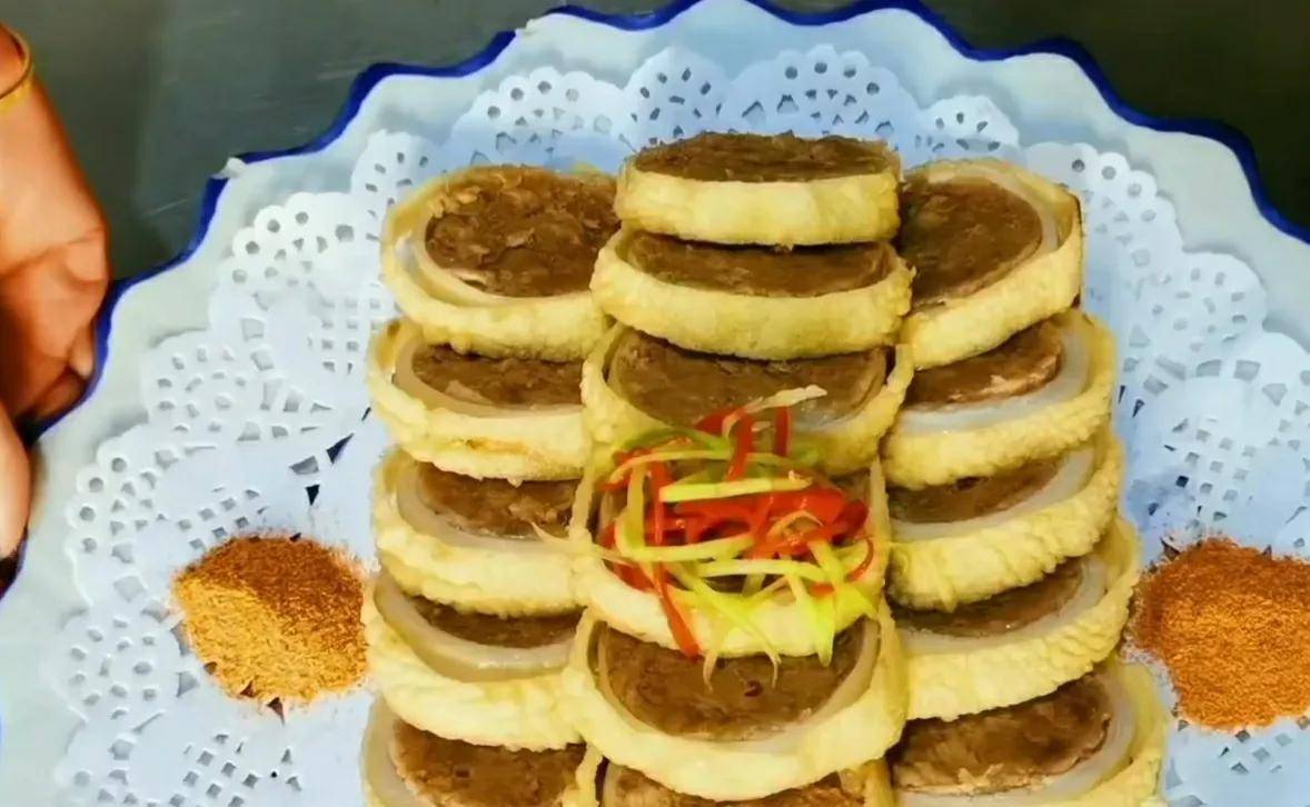 带你认识美食界的相声大师黑龙江大嘴儿美食挠儿哥_视频_大肠_带着