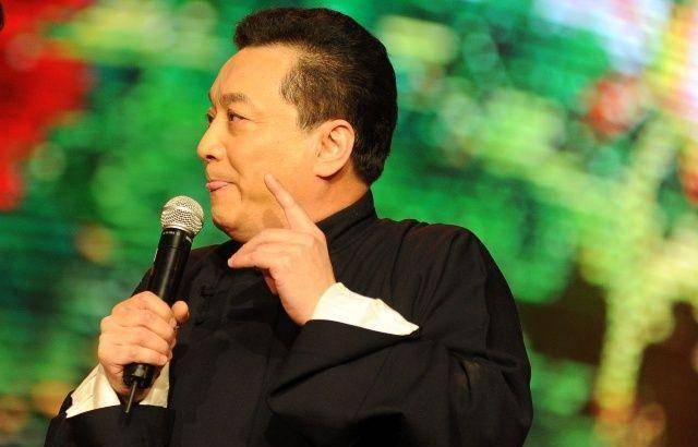 著名春晚相声演员王平:51岁时因劳累去世,葬礼蔡明姜昆前来送别_小号