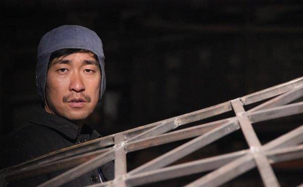 从拍摄手法,镜头角度分析《钢的琴》:张猛个性张扬之影片佳作_画面_陈