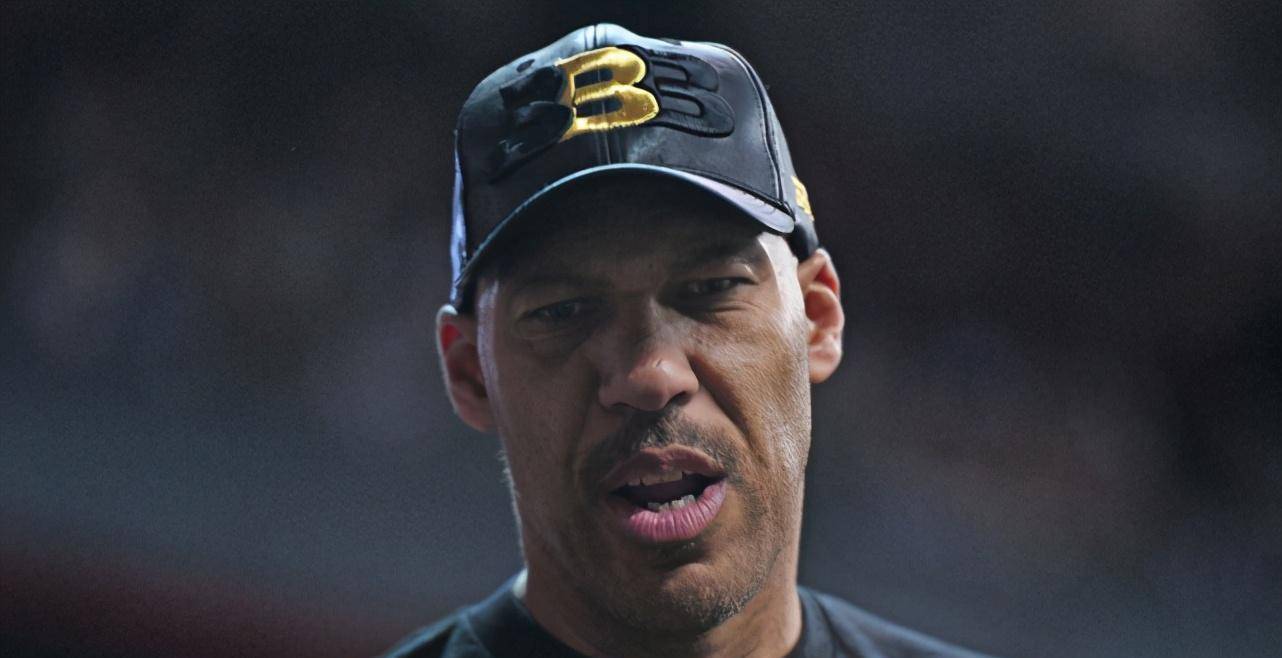 球爹公开了有关儿子和nba选秀的消息:"他将排名第一"_梅洛·鲍尔