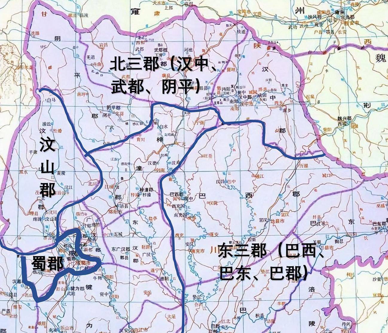 益州郡分为建宁郡,朱提郡.