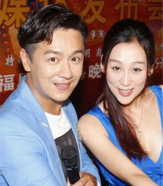 电视剧《薛平贵与王宝钏》走红后,同年,与比自己小16岁的模特女友蒋