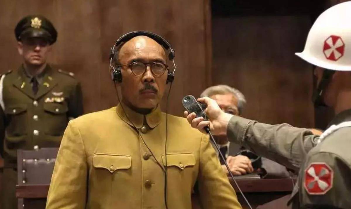 东条英机的儿子名叫东条辉雄,他本想着进入部队,结果却被派到了三菱