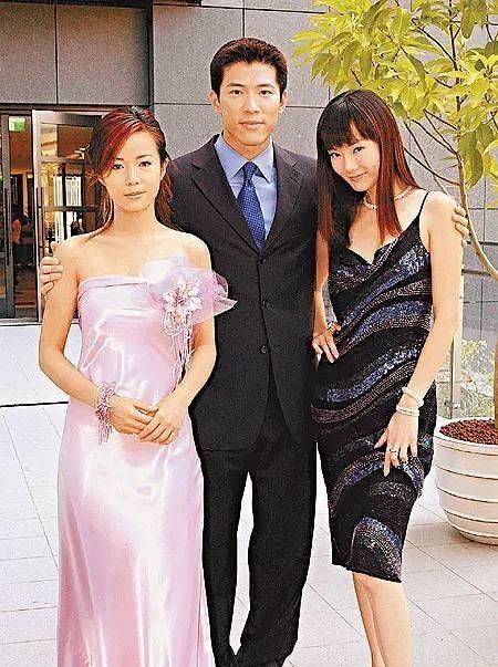 48岁黄少祺,与交往14年女友低调结婚,育有2个儿子颜值高_剧中_贾静雯