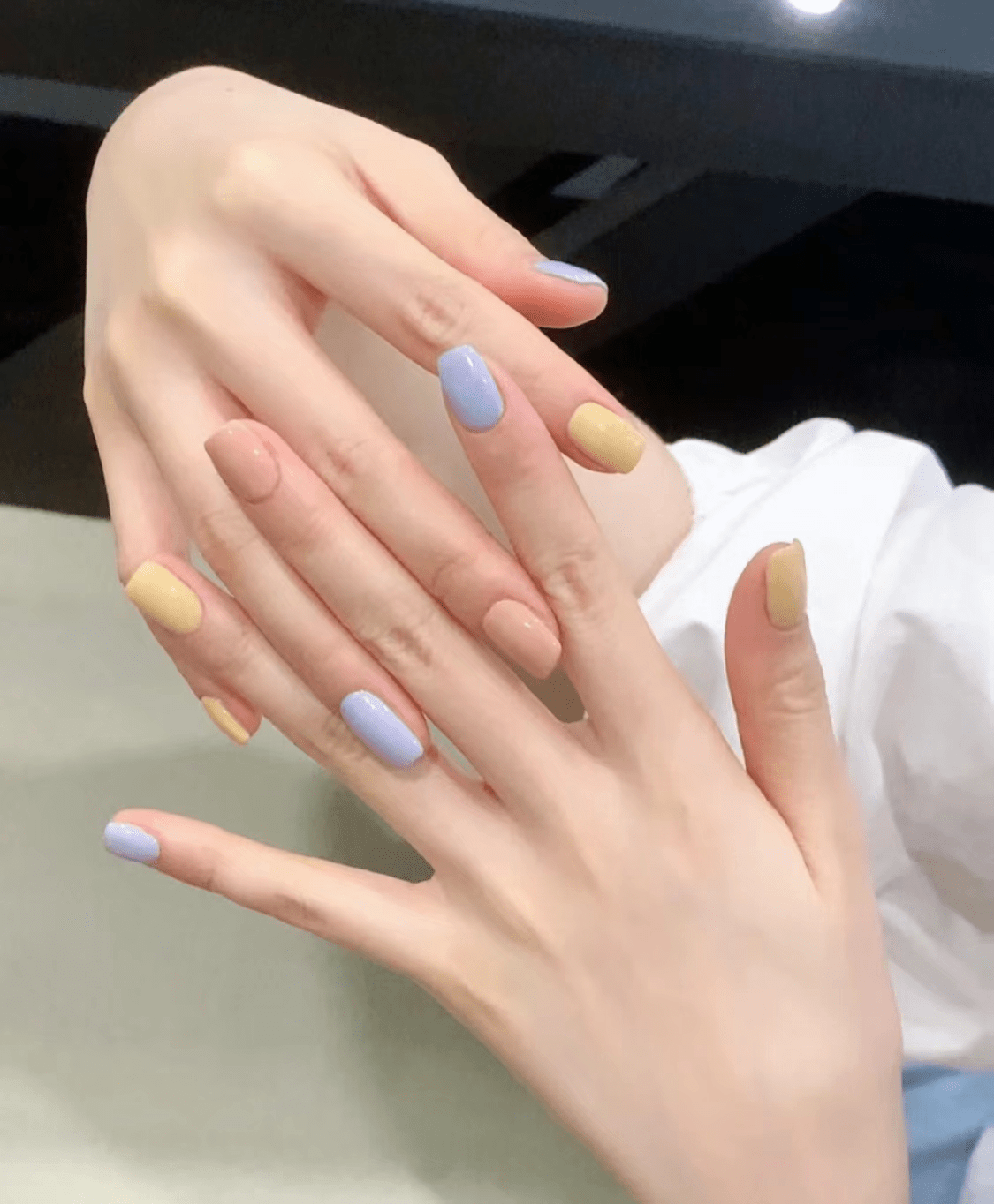 20款早春美甲分享,简约大方又气质,黄皮照着做也显白好看_指尖_绿色