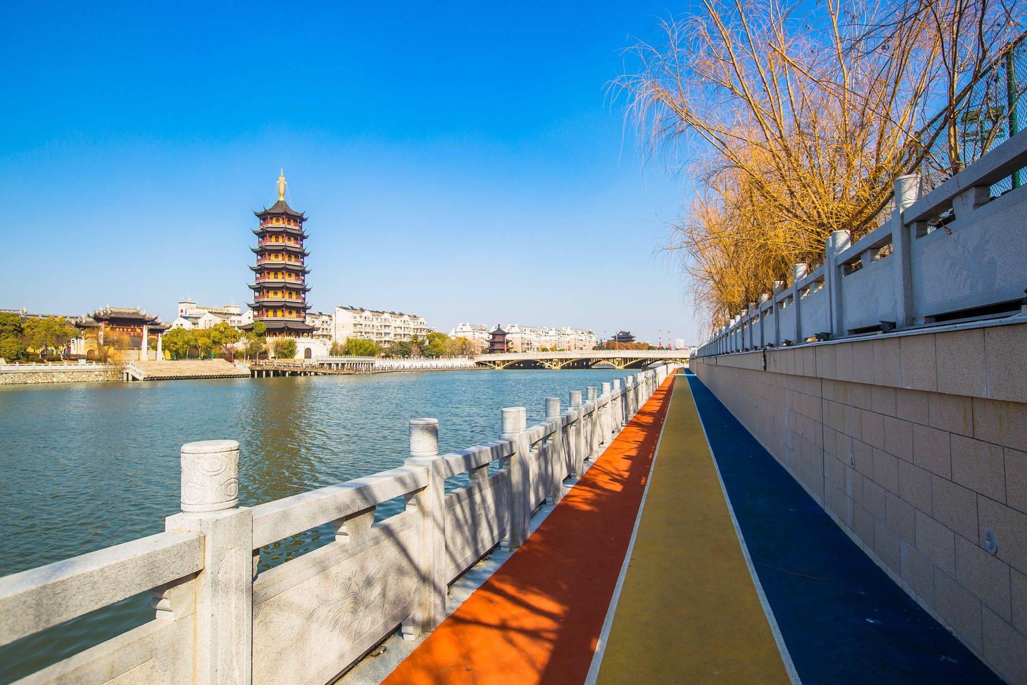 江苏泰州有一座柳园,景色媲美苏州园林,深受市民和游客的喜爱_柳敬亭