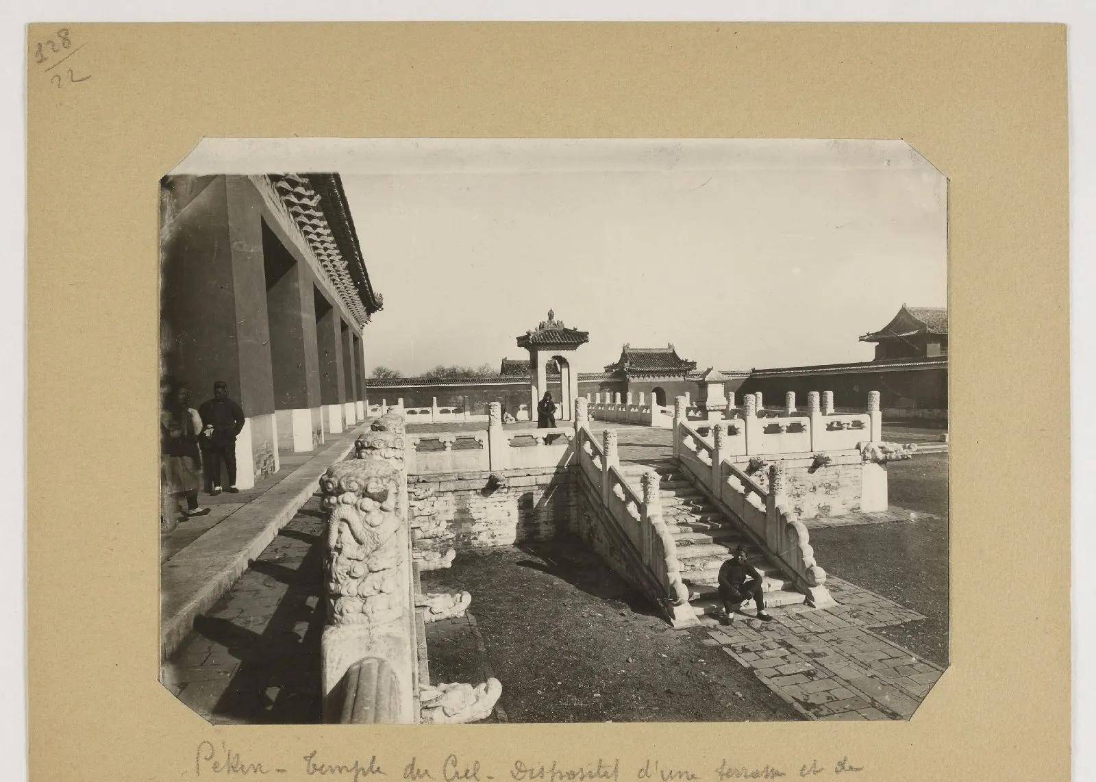 看150年前慈禧统治下的清朝，外国女记者拉里贝拍摄记录