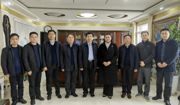 座谈会上,丹志民详细介绍了五得利集团的运营情况,投资规划及发展前景