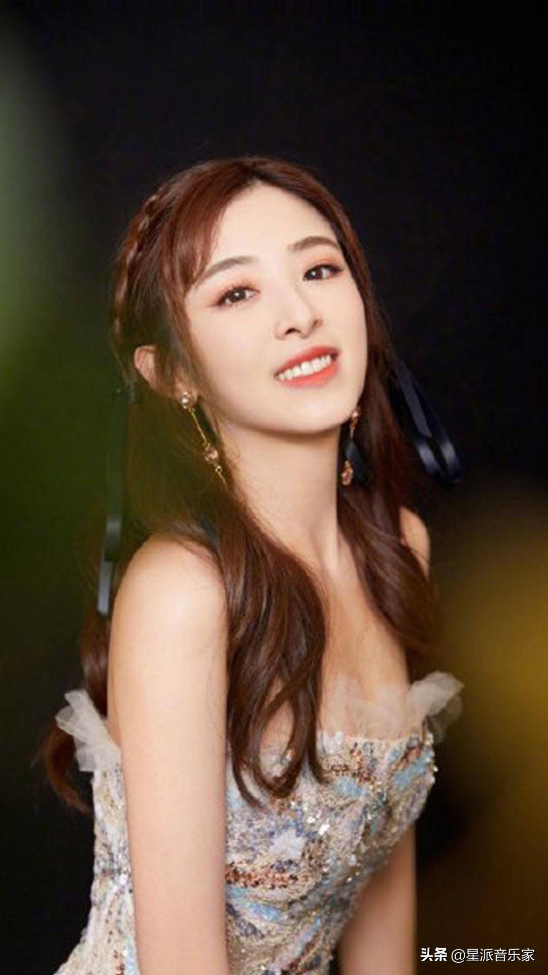 张含韵书生装魔性演绎《狐狸怎么叫》,再也不是当年的酸酸甜甜了_mv