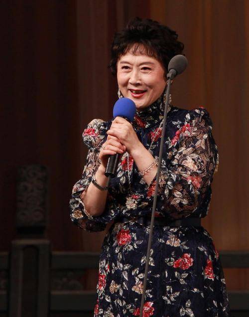 京剧名家刘长瑜文革后曾凭借《红灯记》获奖,这或许是独一份_样板戏