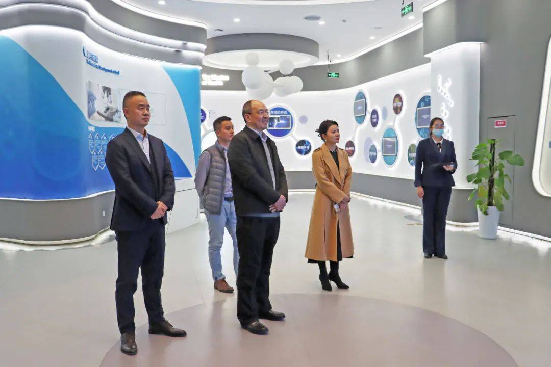 天成医疗董事长杨恩林一行莅临郑大干细胞库参观交流_服务_合作_技术