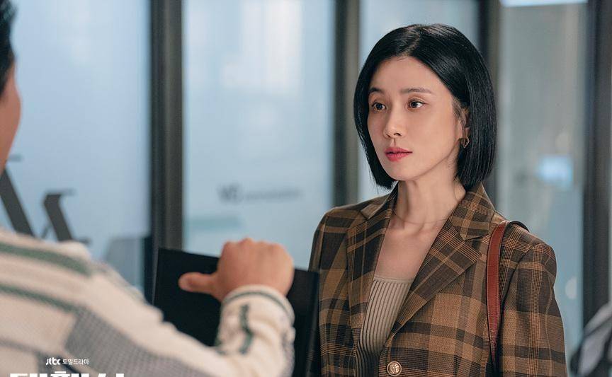 收视不输《浪漫速成班》:李宝英新剧体现时代女性困境,值得你入坑